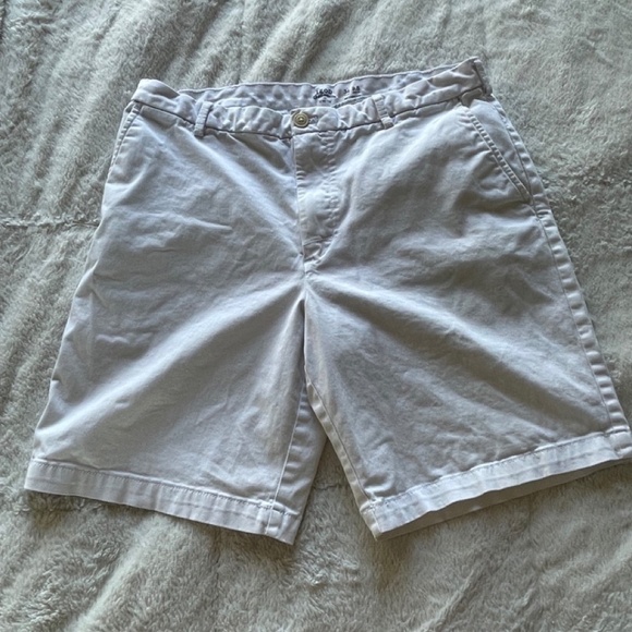 Izod Other - IZOD white/khaki shorts